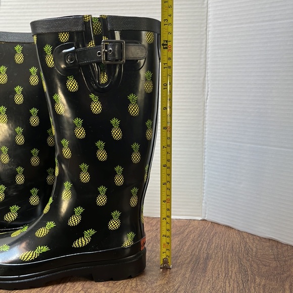 Chooka Women’s Black Pineapple Topic Rubber Rain Boots Size 6 - Picture 14 of 17